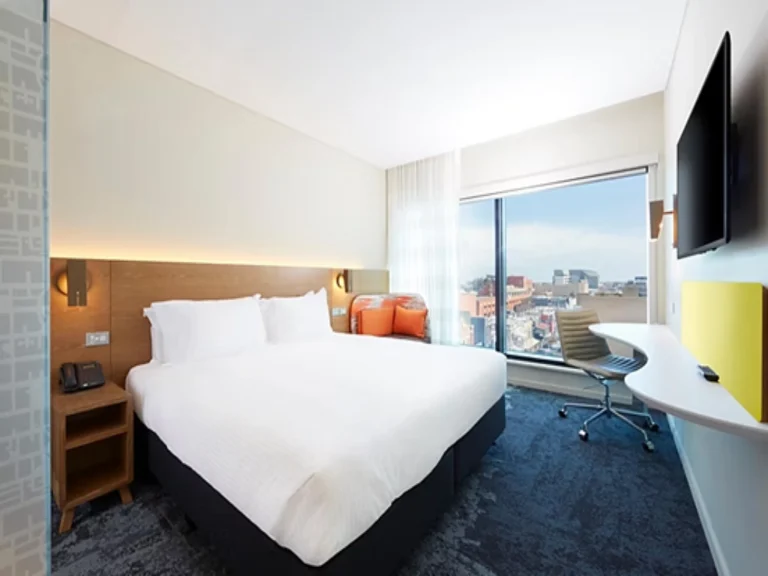 Holiday Inn Express Adelaide City Centre